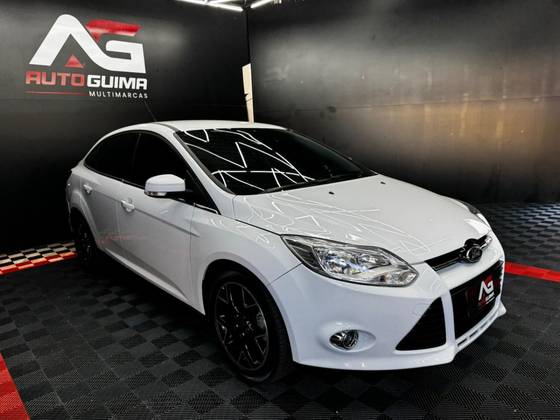 FORD FOCUS 2.0 TITANIUM PLUS 16V FLEX 4P POWERSHIFT FORD FOCUS 2.0 TITANIUM PLUS 16V FLEX 4P POWERSHIFT